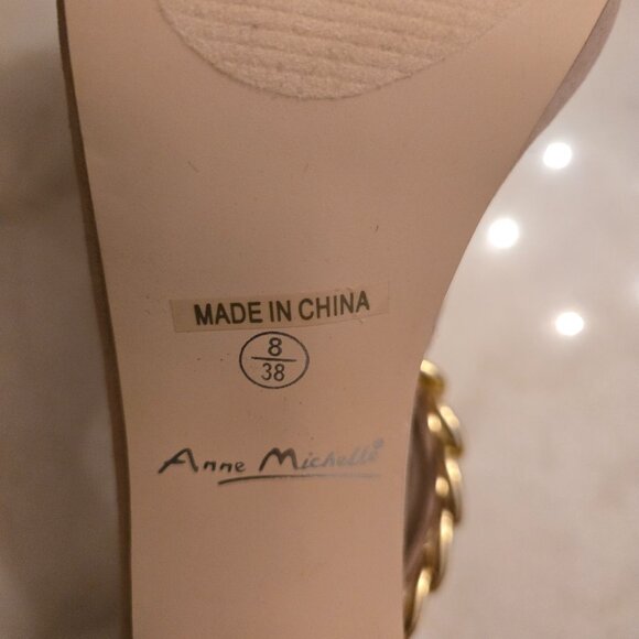 Anne Michelle Perton 20 Blush and Gold Chain Dress Sandals - Picture 4 of 5